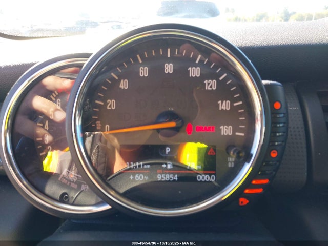 2016 MINI HARDTOP WMWXU1C5XG2D11725 Photo 6