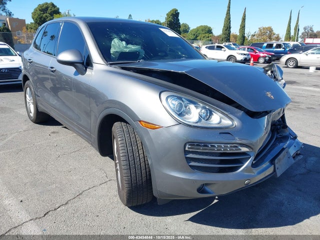 2014 PORSCHE CAYENNE WP1AA2A28ELA96073 Photo 0