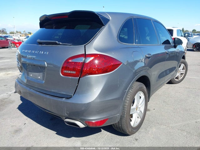 2014 PORSCHE CAYENNE WP1AA2A28ELA96073 Photo 3