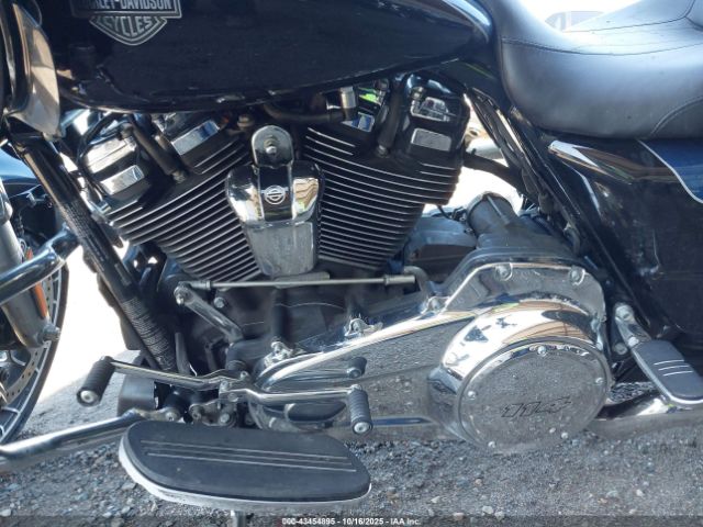 2022 HARLEY-DAVIDSON FLTRXS 1HD1KTP20NB620087 Photo 8