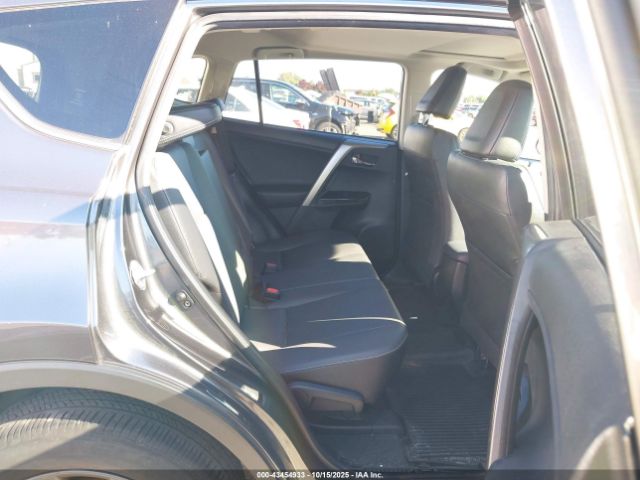 2018 TOYOTA RAV4 JTMDFREV4JJ252211 Photo 7