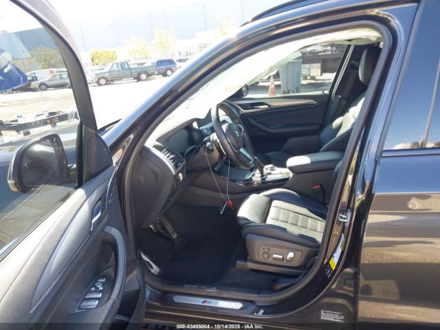 2020 BMW X3 5UXTY5C0XL9C26384 Photo 4