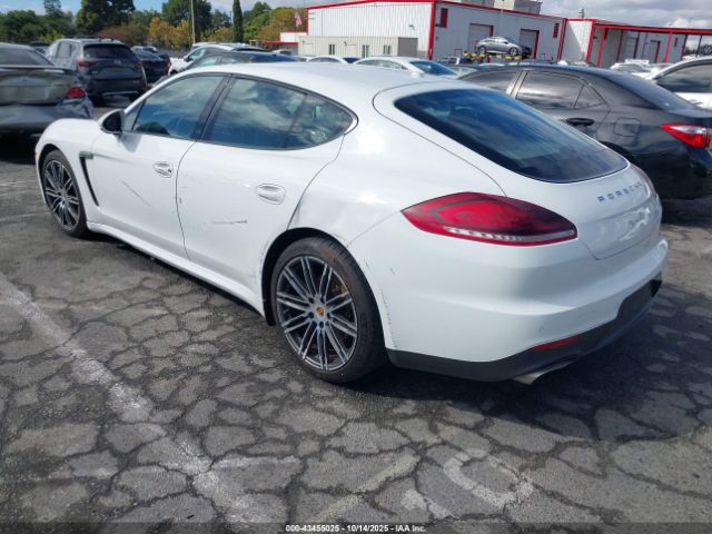 2015 PORSCHE PANAMERA WP0AA2A77FL000108 Photo 2