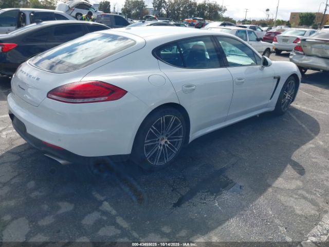 2015 PORSCHE PANAMERA WP0AA2A77FL000108 Photo 3