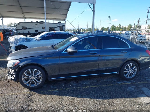 55SWF4JB3GU144457 Mercedes-Benz C 300