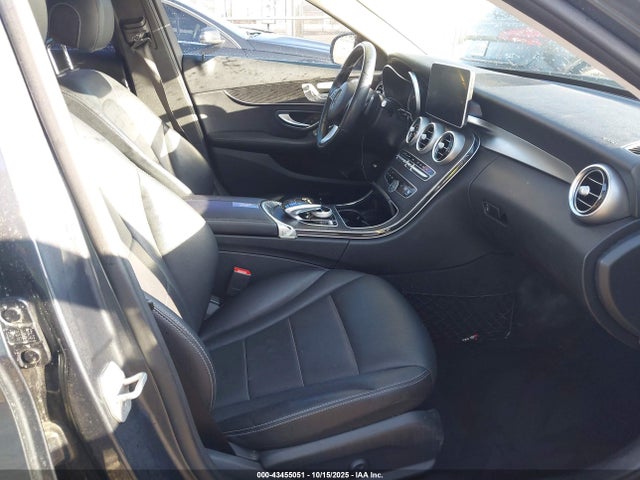 55SWF4JB3GU144457 Mercedes-Benz C 300