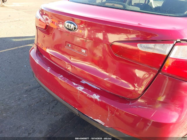 KIA dohc mpi nu 2015 KNAFX4A6XF5289428 Image 18