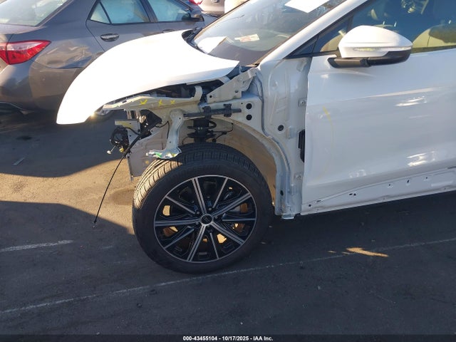 2025 AUDI Q4 E-TRON WA1B5BFZ3SP015026 Photo 5