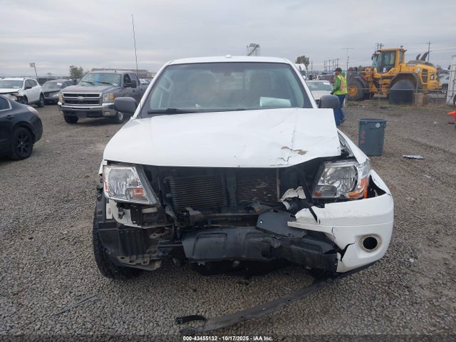 1N6AD0EV8JN742077 Nissan Frontier Sv