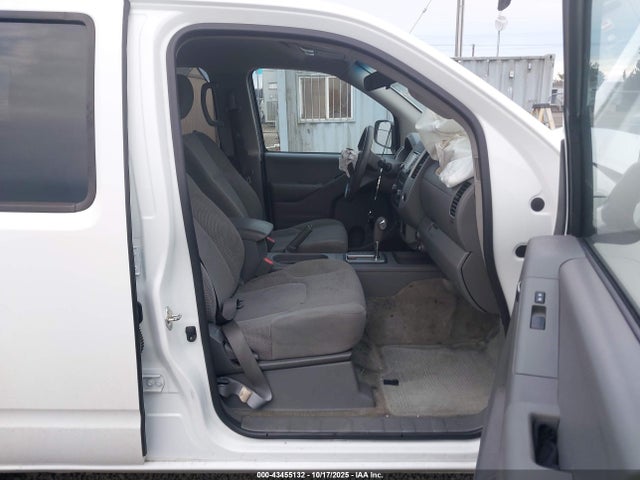 1N6AD0EV8JN742077 Nissan Frontier Sv