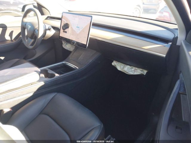2022 TESLA MODEL Y 7SAYGDEF8NF340592 Photo 4