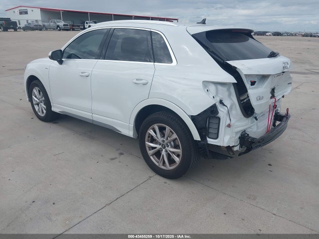 2025 AUDI Q3 WA1EECF34S1083708 Photo 2