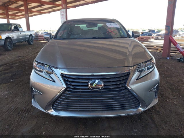 JTHBK1GG7J2264106 Lexus ES 350