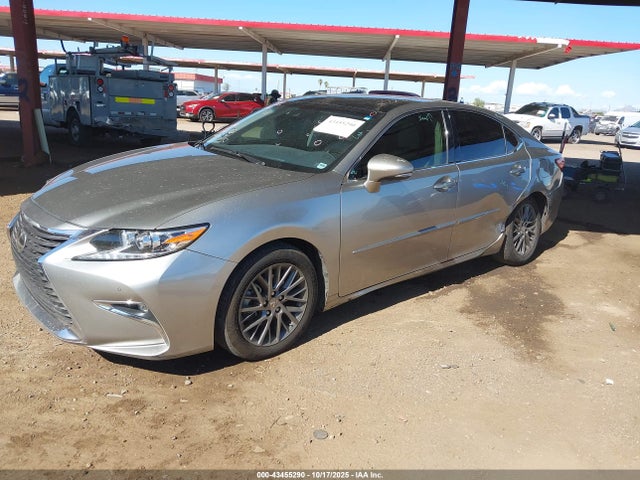 JTHBK1GG7J2264106 Lexus ES 350