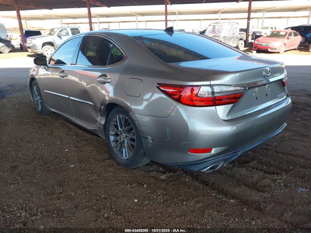 JTHBK1GG7J2264106 Lexus ES 350