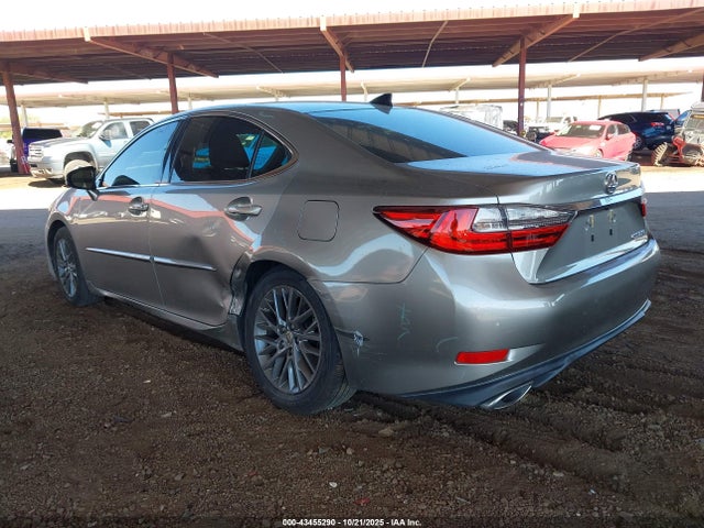 JTHBK1GG7J2264106 Lexus ES 350