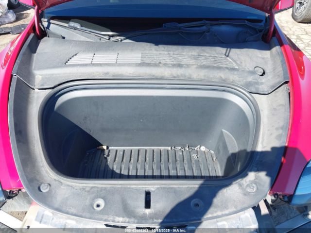 2021 TESLA MODEL Y 5YJYGDED7MF121889 Photo 9