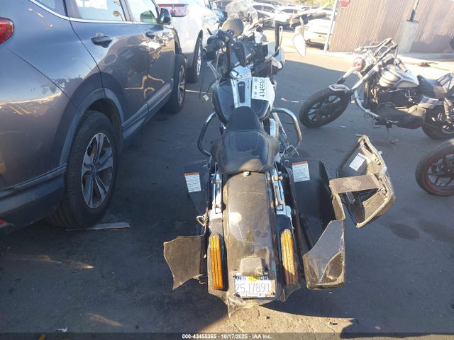 1HD1KRM13GB641906 Harley-Davidson Flhxs Street Glide Special