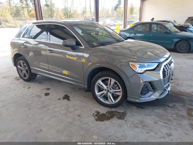 2021 AUDI Q3 WA1EECF30M1079433 Photo 0