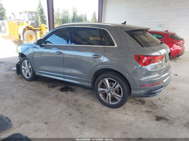 2021 AUDI Q3 WA1EECF30M1079433 Photo 2
