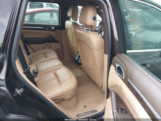 2016 PORSCHE CAYENNE WP1AA2A29GLA10966 Photo 7