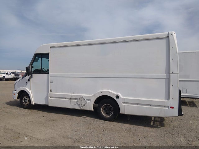 JALB4T17XF7W00257 Isuzu Commercial Van