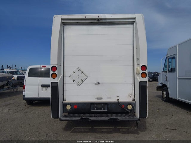 JALB4T17XF7W00257 Isuzu Commercial Van