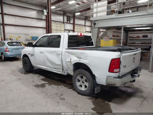 2019 RAM 1500 CLASSIC 1C6RR7LT8KS570046 Photo 2