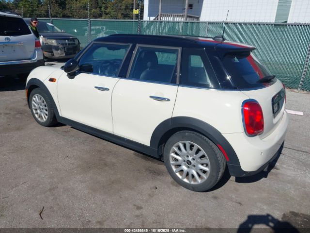 2016 MINI HARDTOP WMWXU1C52G2D57694 Photo 2