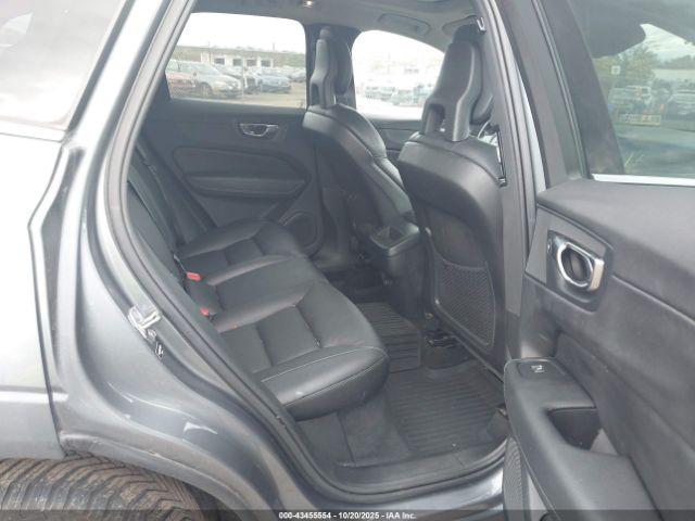 2018 VOLVO XC60 YV4A22RK6J1048691 Photo 7