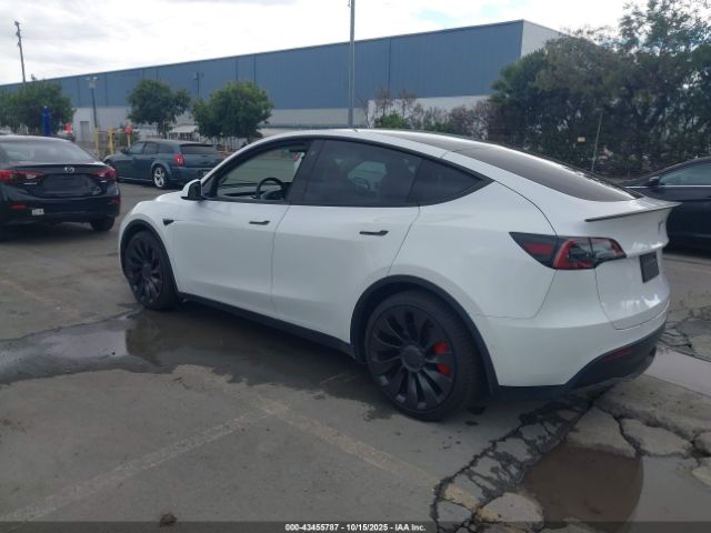 2022 TESLA MODEL Y 7SAYGDEF1NF406965 Photo 2