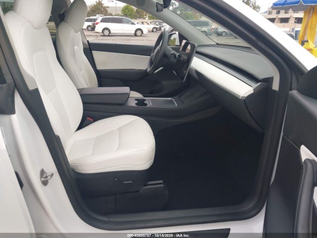 2022 TESLA MODEL Y 7SAYGDEF1NF406965 Photo 4