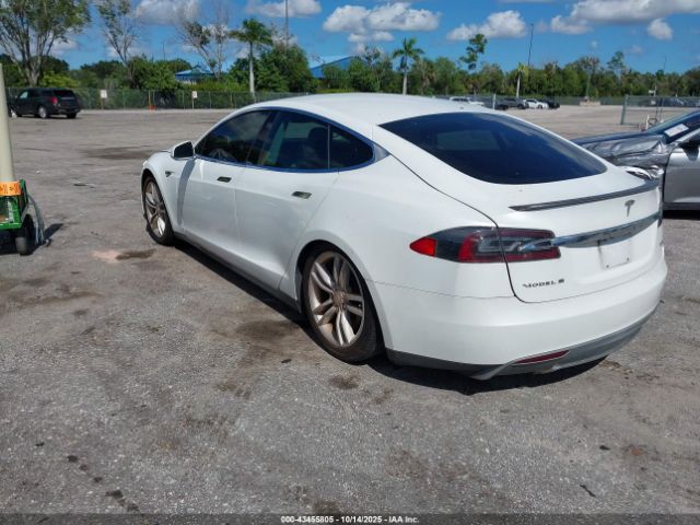 2013 TESLA MODEL S 5YJSA1CP8DFP15538 Photo 2