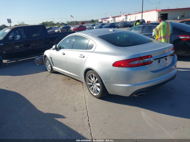 2012 JAGUAR XF SAJWA0FB7CLS34592 Photo 2