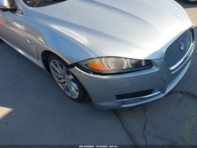 2012 JAGUAR XF SAJWA0FB7CLS34592 Photo 5