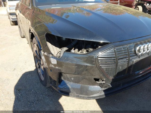 2022 AUDI E-TRON WA1AAAGE9NB028653 Photo 5