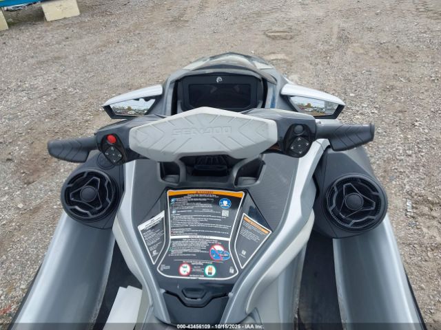 2021 SEADOO GTX-300 LIMITED YDVA3001G121 Photo 4