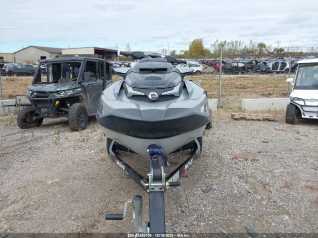 2021 SEADOO GTX-300 LIMITED YDVA3001G121 Photo 5