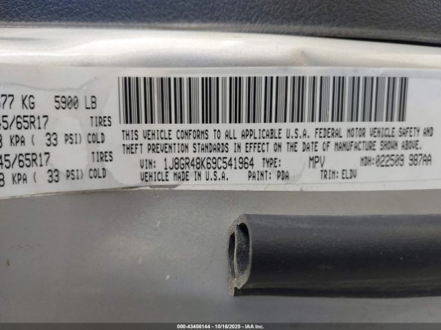 2009 JEEP GRAND CHEROKEE 1J8GR48K69C541964 Photo 8