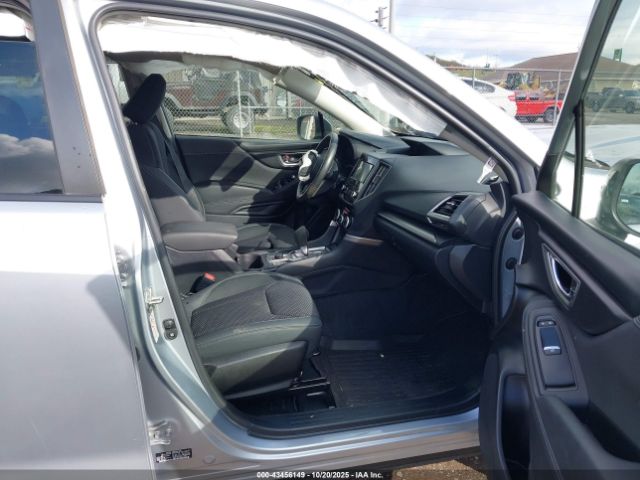 2019 SUBARU FORESTER JF2SKAGC1KH580468 Photo 4