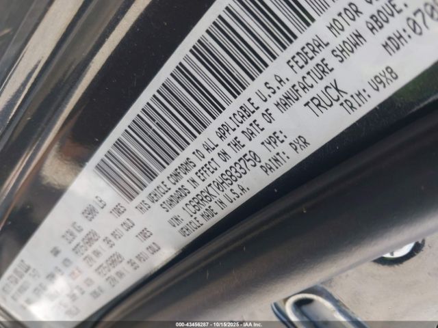 2017 RAM 1500 1C6RR6KT0HS833750 Photo 8