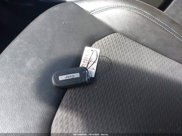 Jeep Compass 2024 3C4NJDBN4RT110925 Image 11