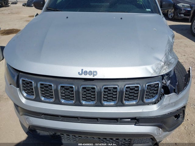 Jeep Compass 2024 3C4NJDBN4RT110925 Image 12