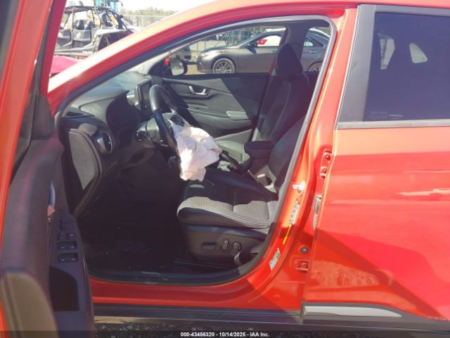 2019 HYUNDAI KONA KM8K53A52KU370931 Photo 4