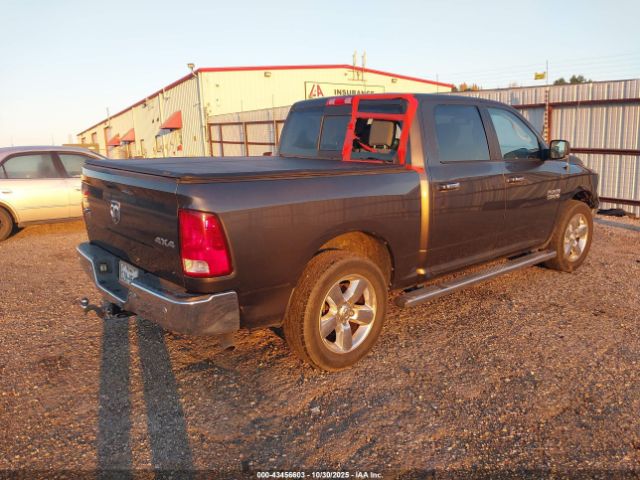 2018 RAM 1500 3C6RR7LG0JG226333 Photo 3