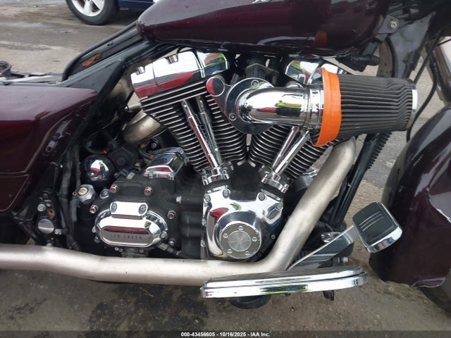 2007 HARLEY-DAVIDSON FLHX 1HD1KB4187Y721352 Photo 7