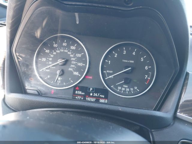 2016 BMW X1 WBXHT3C34G5E50836 Photo 6