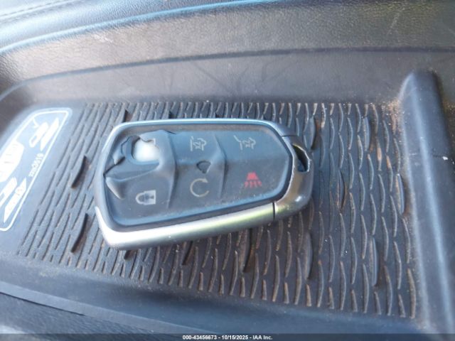 2017 CADILLAC ESCALADE 1GYS4BKJXHR385390 Photo 10