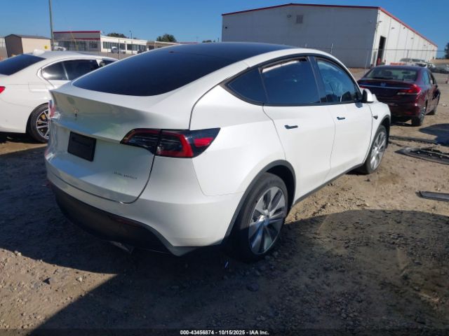 2023 TESLA MODEL Y 7SAYGDEE5PA040340 Photo 3