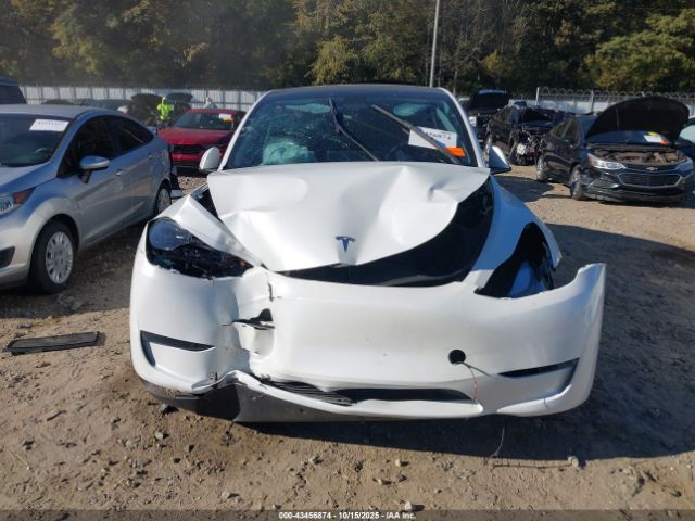 2023 TESLA MODEL Y 7SAYGDEE5PA040340 Photo 5